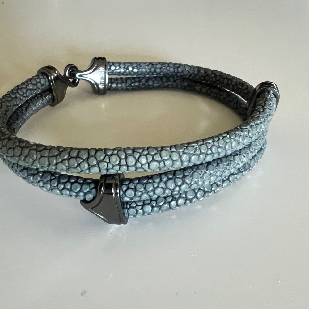 Custom Stingray Cuff